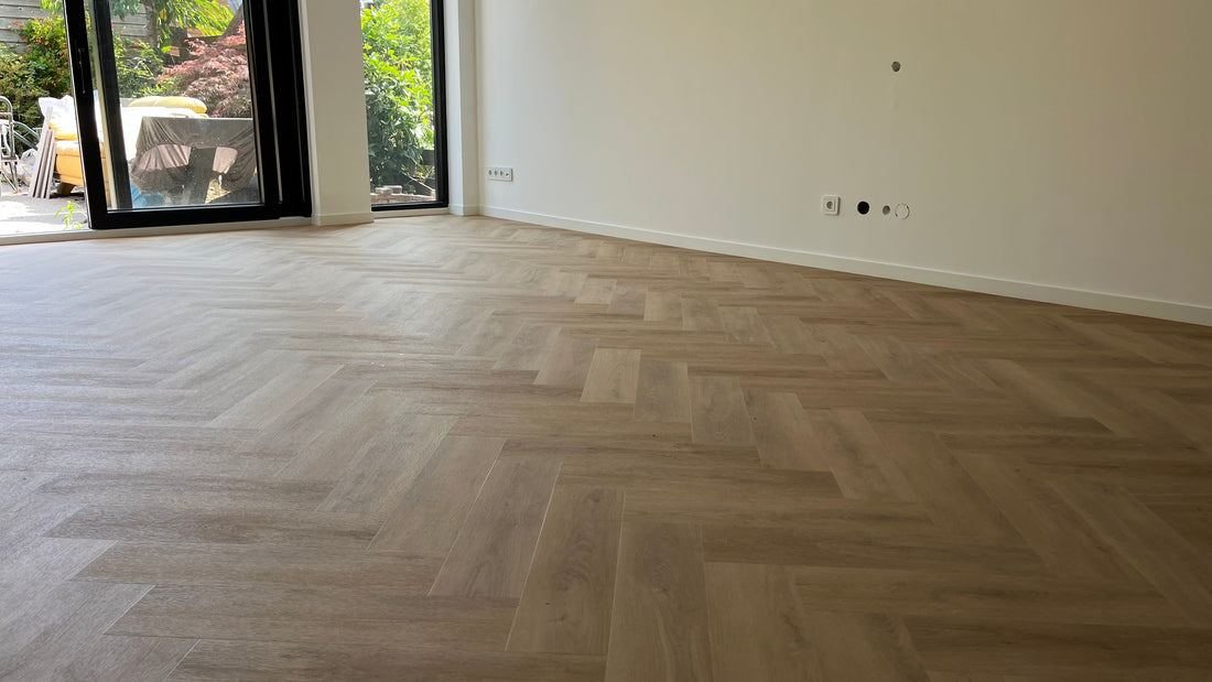 Visgraat PVC vloer in Leidschendam – Begane grond gerenoveerd
